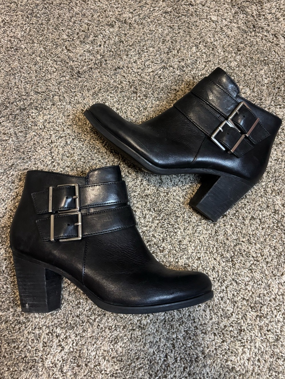 EUC - Clarks Artisan Women’s Buckle Boots- Size: 7.5